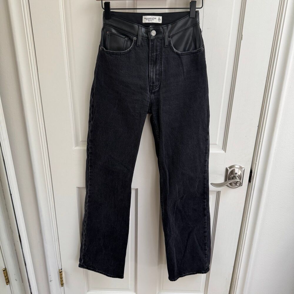 Abercrombie & Fitch Curve Love ’90s Relaxed High Rise Faux Leather Jeans 23R - Picture 7 of 11
